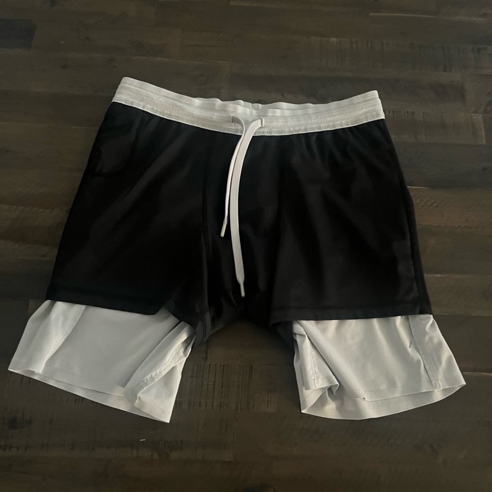 MENS TEN THOUSAND SESSION SHORTS - Picture 6 of 7